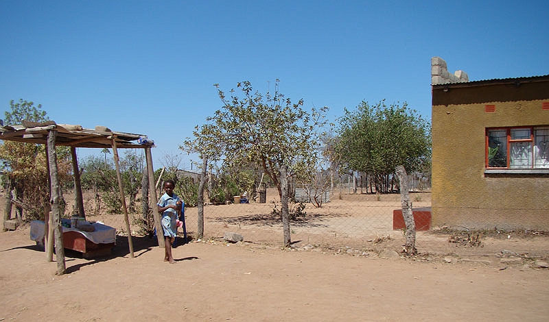 lhvillage2.jpg - The village outside of the Sabi Sands gate where we visited a couple of schools.