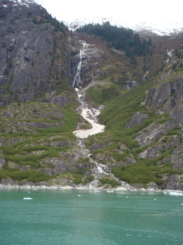 fjord2.jpg - One of many ice flow waterfalls.