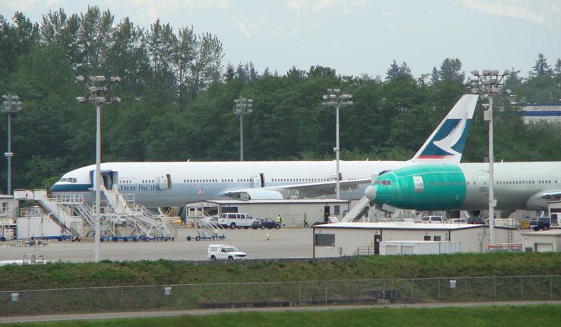 boeing5.jpg - A Cathay Pacific 777-300 waiting for delivery.