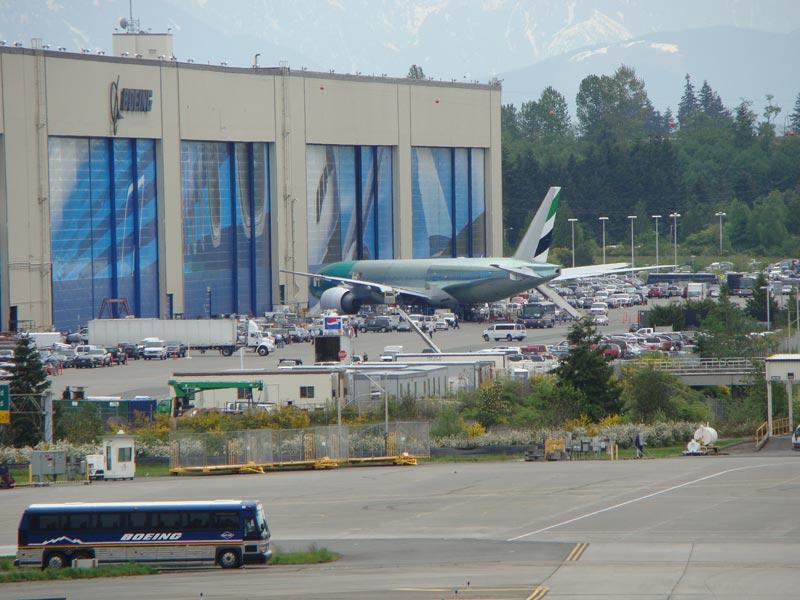 boeing6.jpg - An Emerites 777 that was rolled out that morning.  It was preparing to be painted that evening.